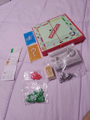 Monopoly travel edition like new, small pocket with instructions