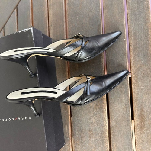 Pura Lopez black leather mule size 40 like new