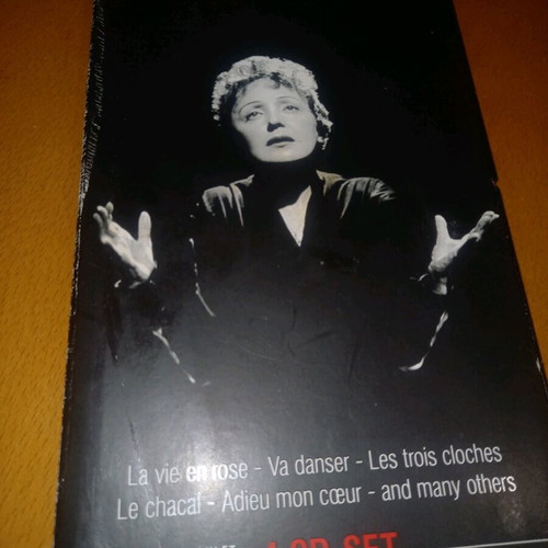 Edith Piaf 4 CD set like new