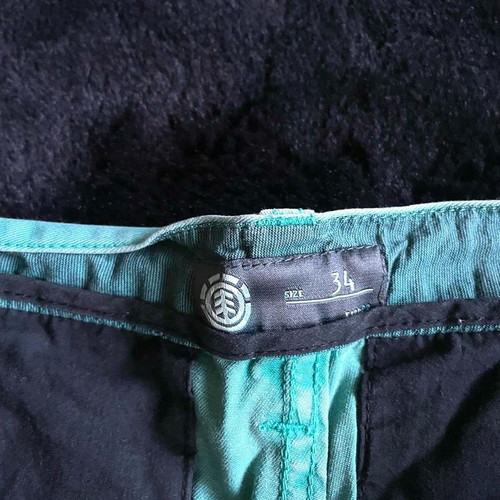 Element cargo bermuda shorts used, size large, very good condition