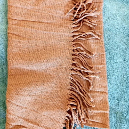 Scarf beige with fringes like new, unisex
