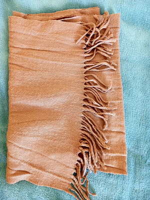 Scarf beige with fringes like new, unisex