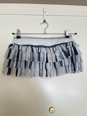 Short skirt with built-in shorts, white and blue