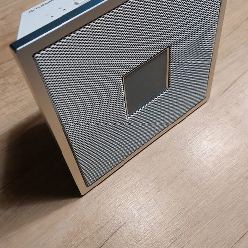 Yamaha ISX 18 D MusicCast wireless speaker like new