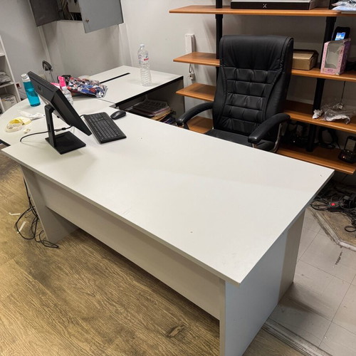 Set of 10 office desks