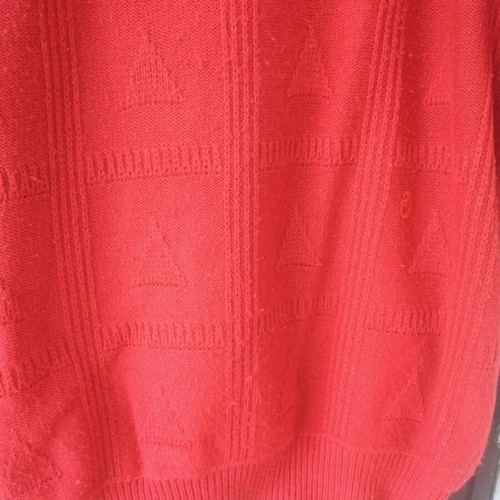Courezze women's wool sweater size M, L like new, red