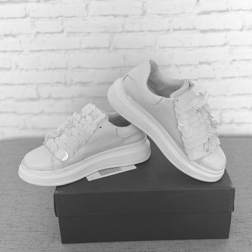 Tosca Blu leather sneakers like new, removable sequins, size 37