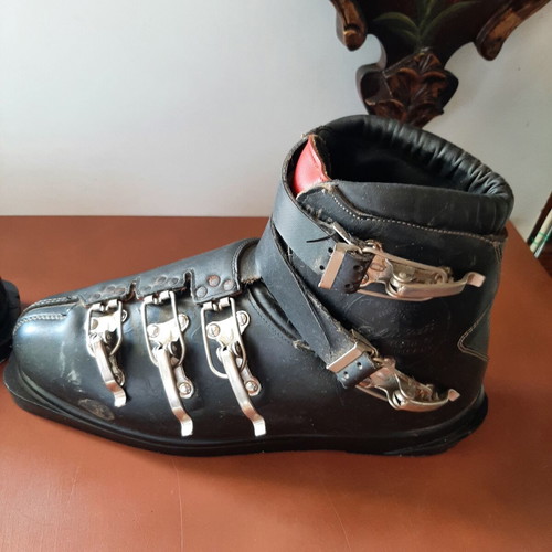 Vintage German leather ski boots used, 1960s