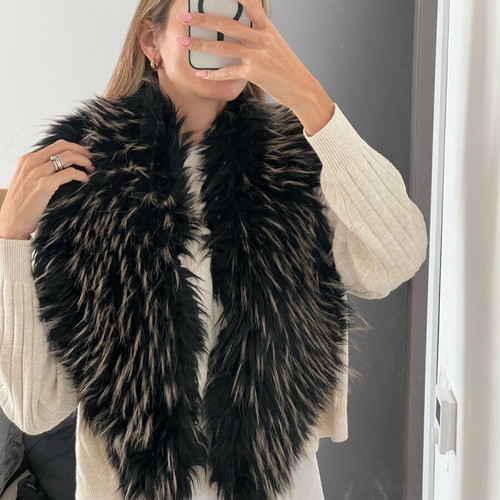 Gas women's faux fur collar like new, black