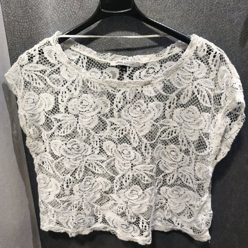 White lace top Bershka like new, boxy fit, one size