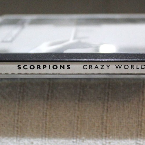 Scorpions Crazy World CD album like new, rock
