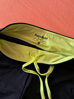 Athletic leggings knee-length like new, size XS