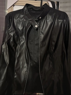 Leatherette slim women's jacket black size XL new