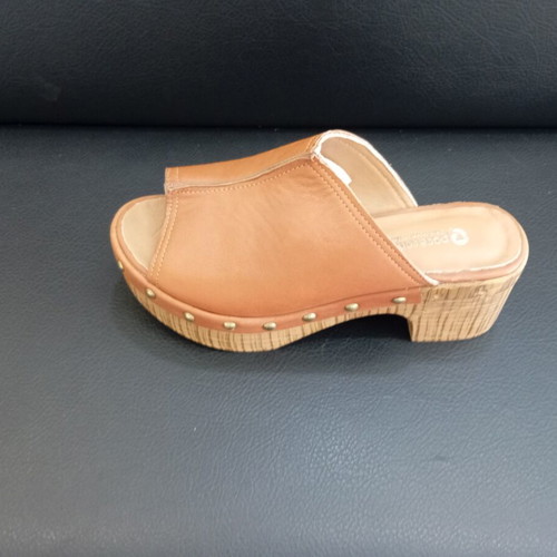 Leather platform sandals new, medium heel, soft leather sole, brown
