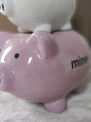 Yours & Mine piggy bank like new, white and pink colors