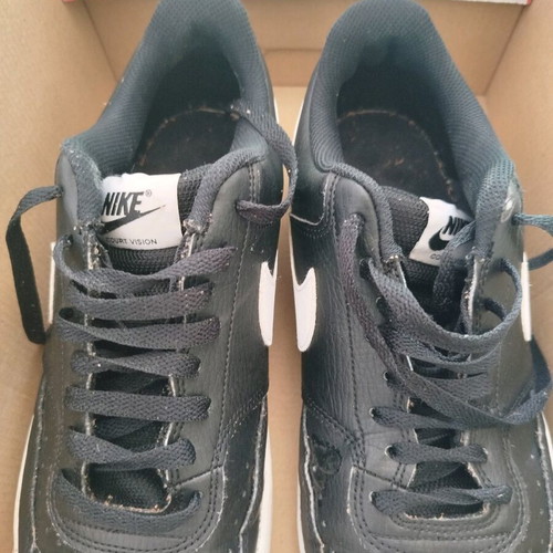 Nike athletic shoes used, size 44, black