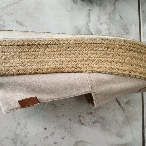 Espadrilles Ideal Shoes beige platform suede like new size 39