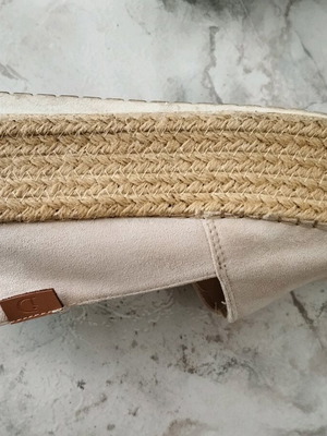 Espadrilles Ideal Shoes beige platform suede like new size 39