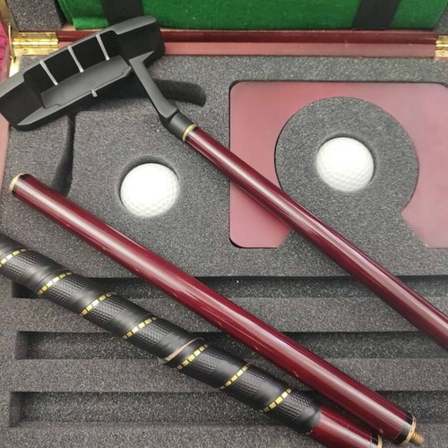 Golf set used in wooden portable case
