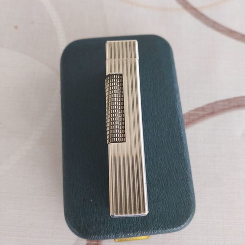 Dunhill silver lighter like new with box