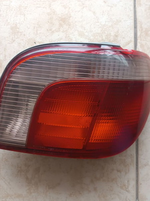 Πίσω δεξιό φανάρι με πλακέτα για Toyota Yaris '99-'03 μεταχειρισμένο