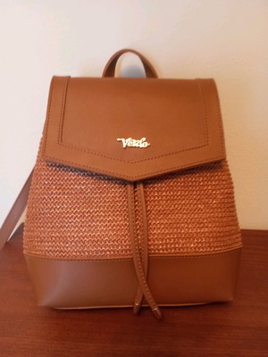 Verde tan backpack bag like new