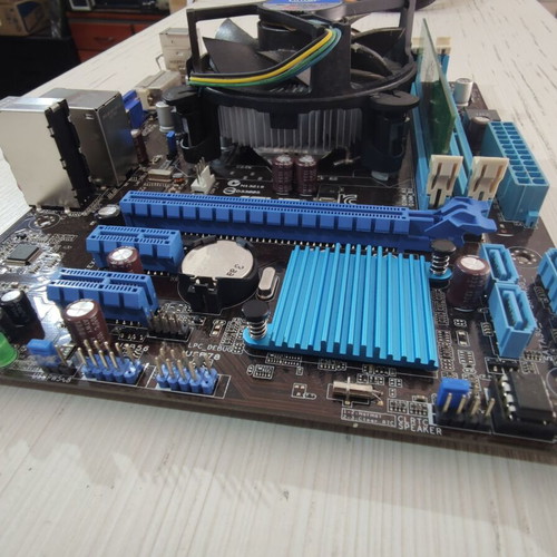 Asus Motherboard H61M-K like new with Intel Celeron G1620 and 2GB DDR3 Ram