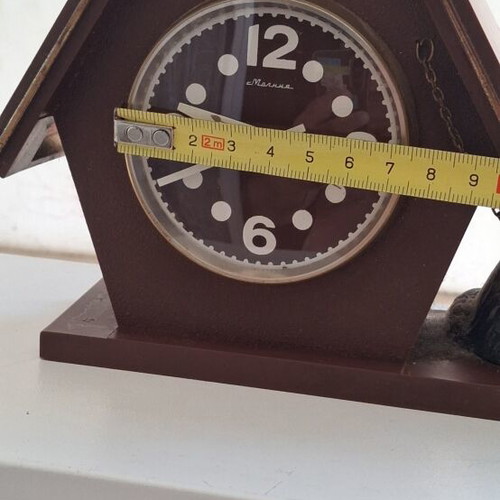 Molniya retro 1980 analog table clock