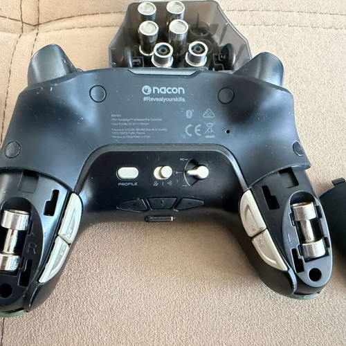 Nacon Revolution Unlimited Pro Controller Call Of Duty Edition used wireless for PS4 PC