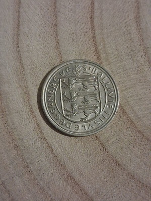 5 Pence Guernsey 1968 coin like new