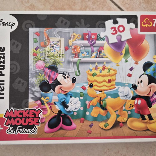 Trefl Mickey Mouse & Friends puzzle 30 pieces used