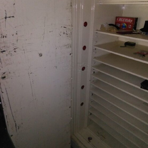 Safe cabinet double-door like new, heavy-duty, 2000 kg