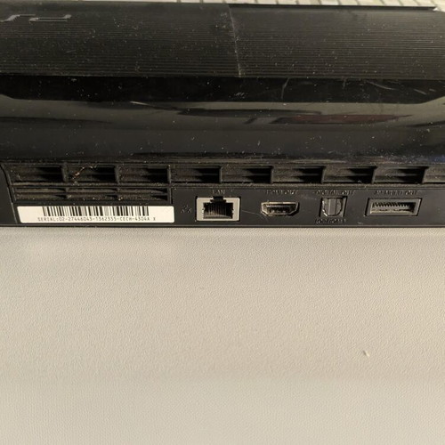 Sony PlayStation 3 Super Slim 1TB σαν καινούργιο με HEN 4.93 και 3 χειριστήρια