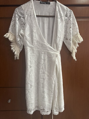 Benissimo white kaftan dress like new with beautiful details