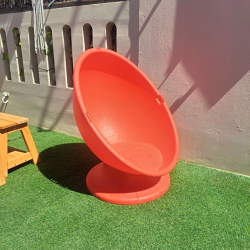 Children's rotating egg-shaped chair used from Ikea