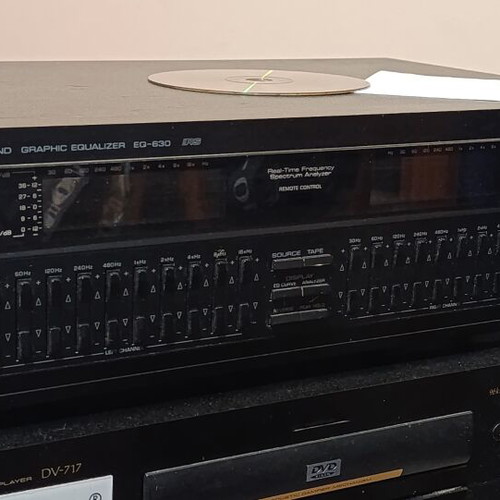 Yamaha Graphic Equalizer EQ-630 sound analyzer like new, made in Japan