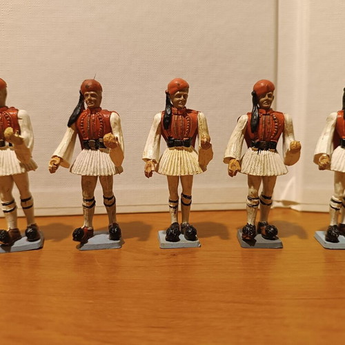 Athina Evzones figures used, set of 5 from 1970s and 1980s