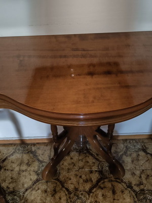 Wooden oval decorative table