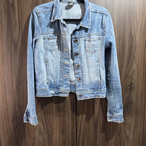 Bershka denim jacket L like new, light blue
