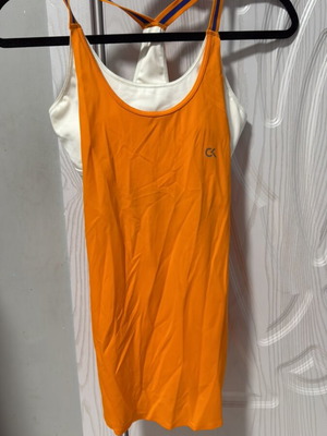 Αθλητικό τοπ Calvin Klein σαν καινούργιο