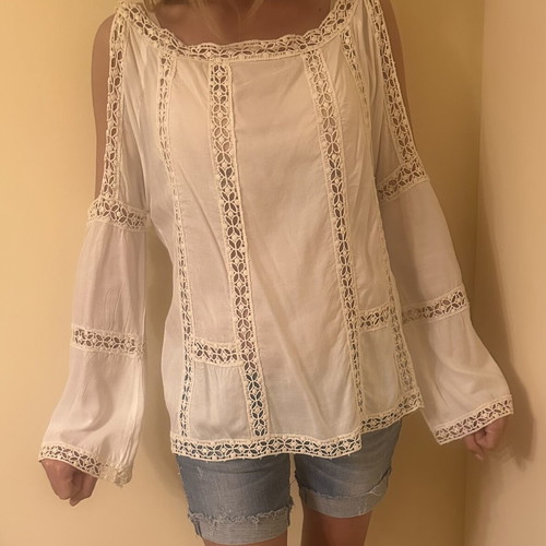 PPLA White Boho Tunic Blouse with Lace and Open Shoulders, Like New