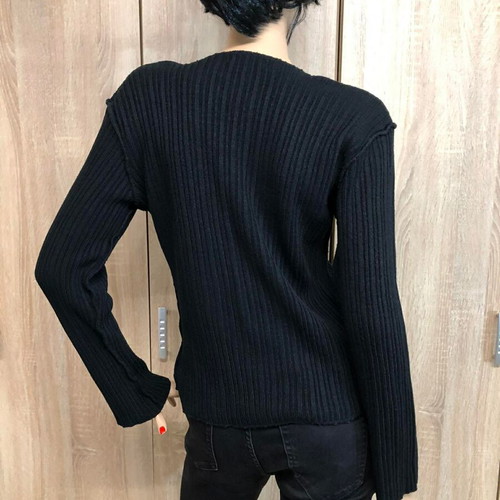 Free Wave knitted blouse size M like new, black