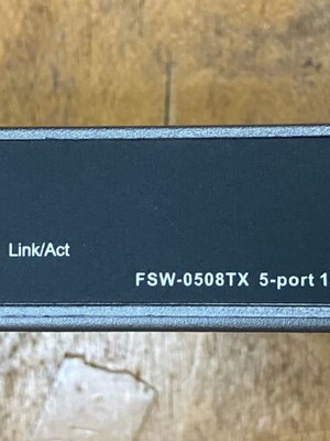 Ethernet HUB FSW-0508TX 100Mbps used