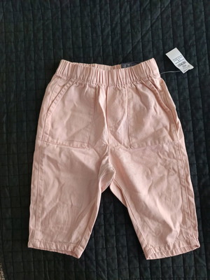 GAP ανοιξιάτικο παντελονάκι καινούργιο, μέγεθος 12-18 μηνών