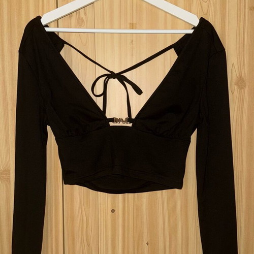 Shein black t-shirt like new size M