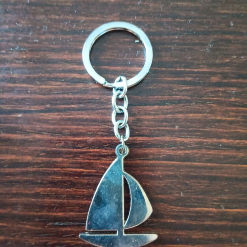 Metal Sailboat Keychain like new
