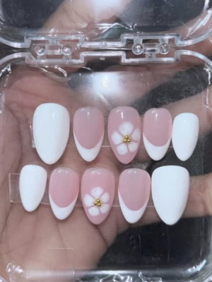 French design handmade press-on nails, size S