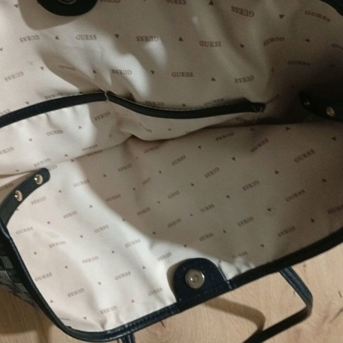 Guess large women's shoulder bag