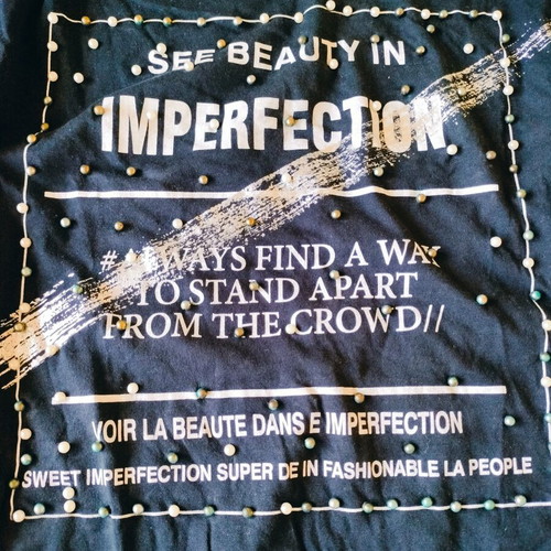 T-shirt black with inscriptions like new, cotton, front shorter back longer