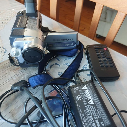 Sony digital video camera recorder like new